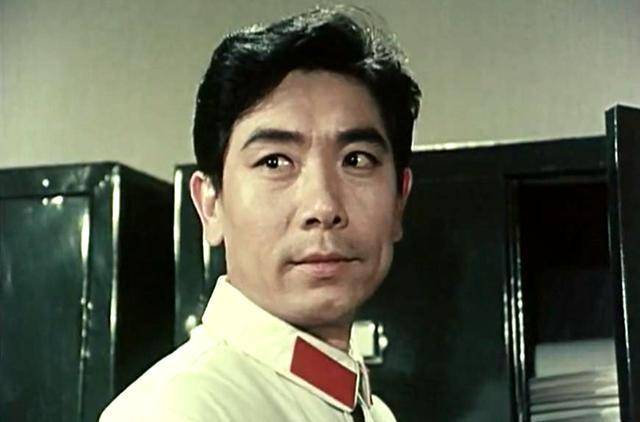 45年前《黑三角》上映,男一号曾演杨洁版《西游记》乌鸡国国王_于黄