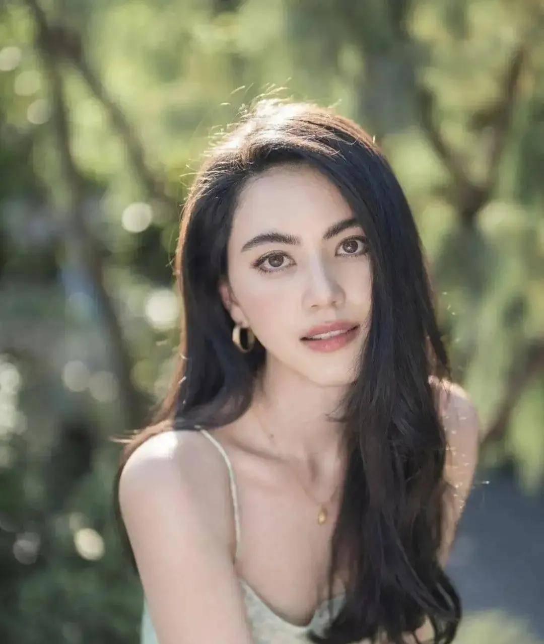 看"泰国第一神颜"黛薇卡61霍内的5部电影,身心舒畅_kwan_工作_riam