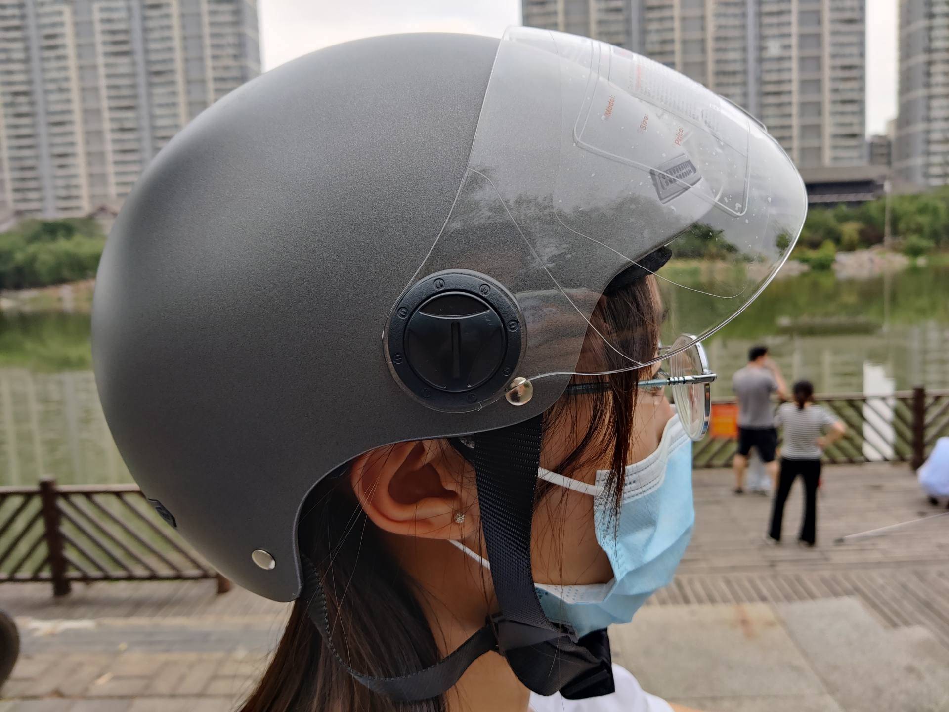 smart4u eh10头盔测评:抗菌,安全,舒适_调节_复合材料_设计