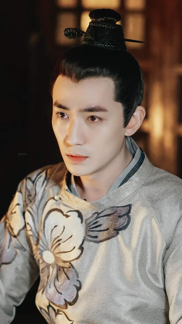 以上10位八零后男演员应该算得上是公认的"古装美男"了,无论是古装