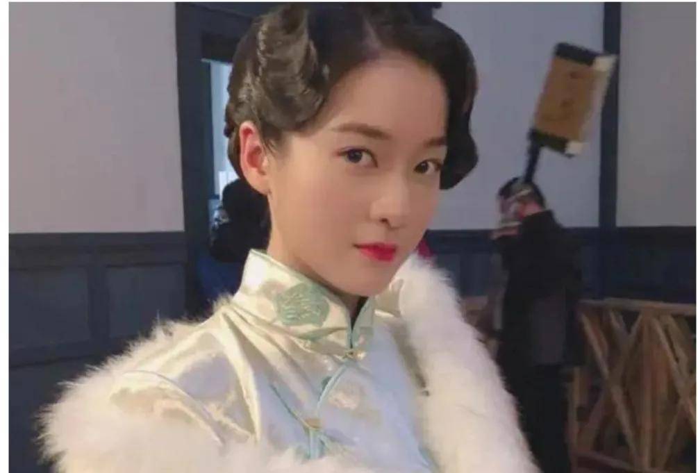 雪迎只适合清纯风,但她穿上旗袍后,美得让人认不出来_张学英_民国