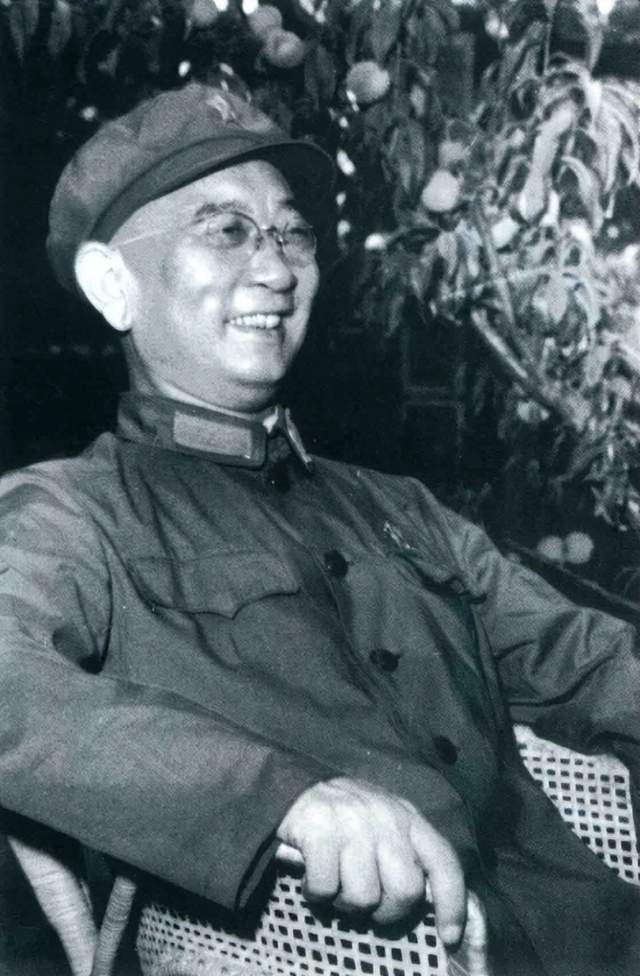 1958年孙继先中将被紧急调回国内予以重任周总理我给你两项特权