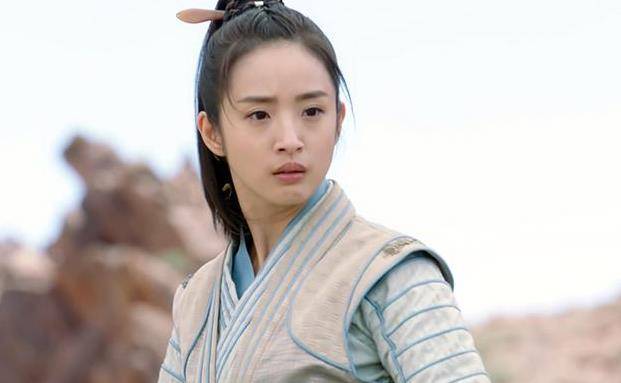 吐槽归吐槽,抛开电视剧内容不谈,林依晨在剧中的造型虽然"雷人",但