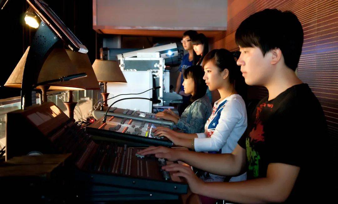 喜报沈阳城市学院广播电视编导专业入选国家级一流本科专业