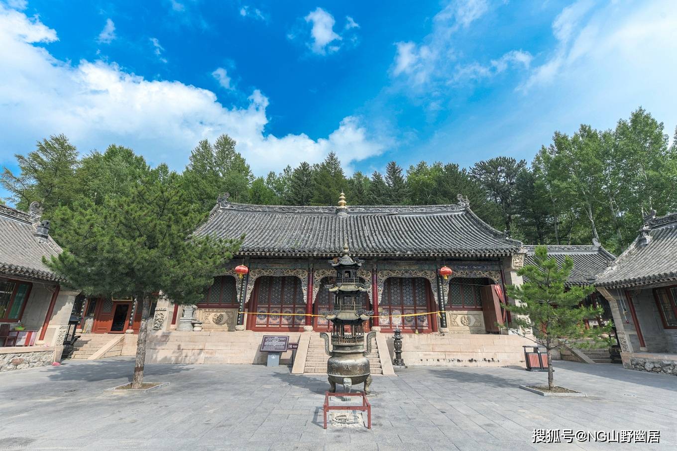 五台山最雄伟寺院:依山而建直插云霄,汇集建筑美学与宗教文化!