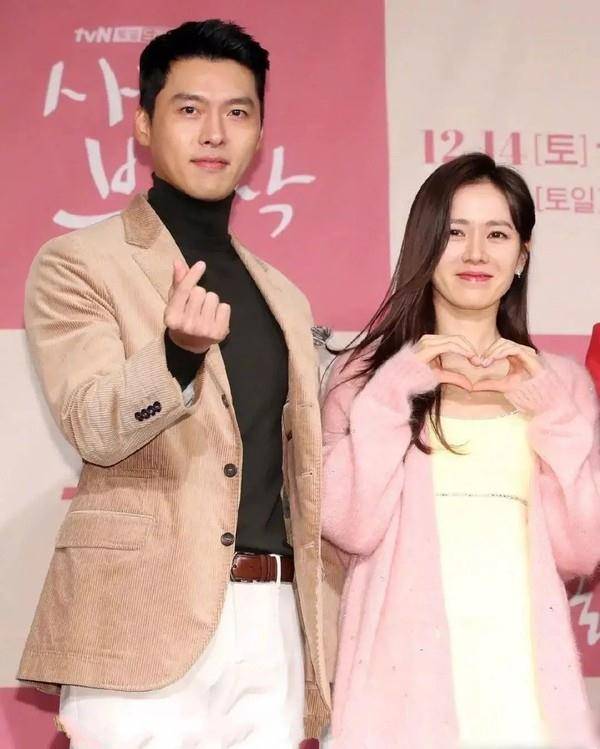 原创孙艺珍和玄彬站一起太般配穿粉开衫甜美可人难怪人称孙仙