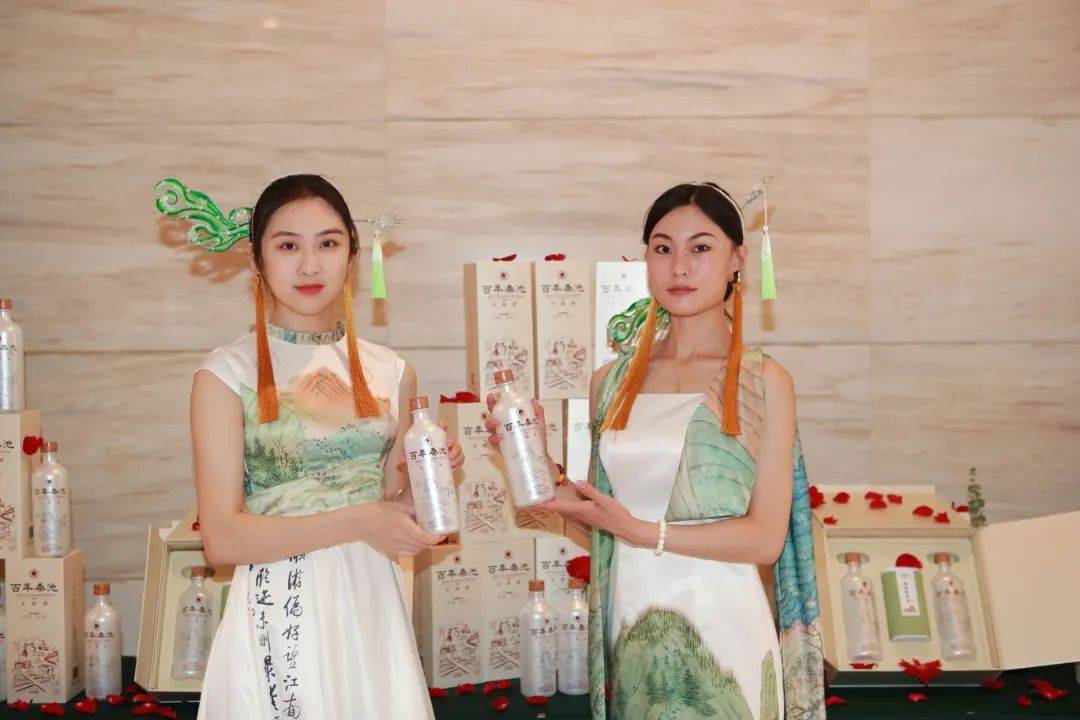 酒茶同论道静享好时光潍坊大区百年秦池头排酒鉴赏荟隆重举办