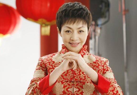 原创丹丹老师北京豪宅曝光客厅高达3000万室内摆满奢侈艺术品