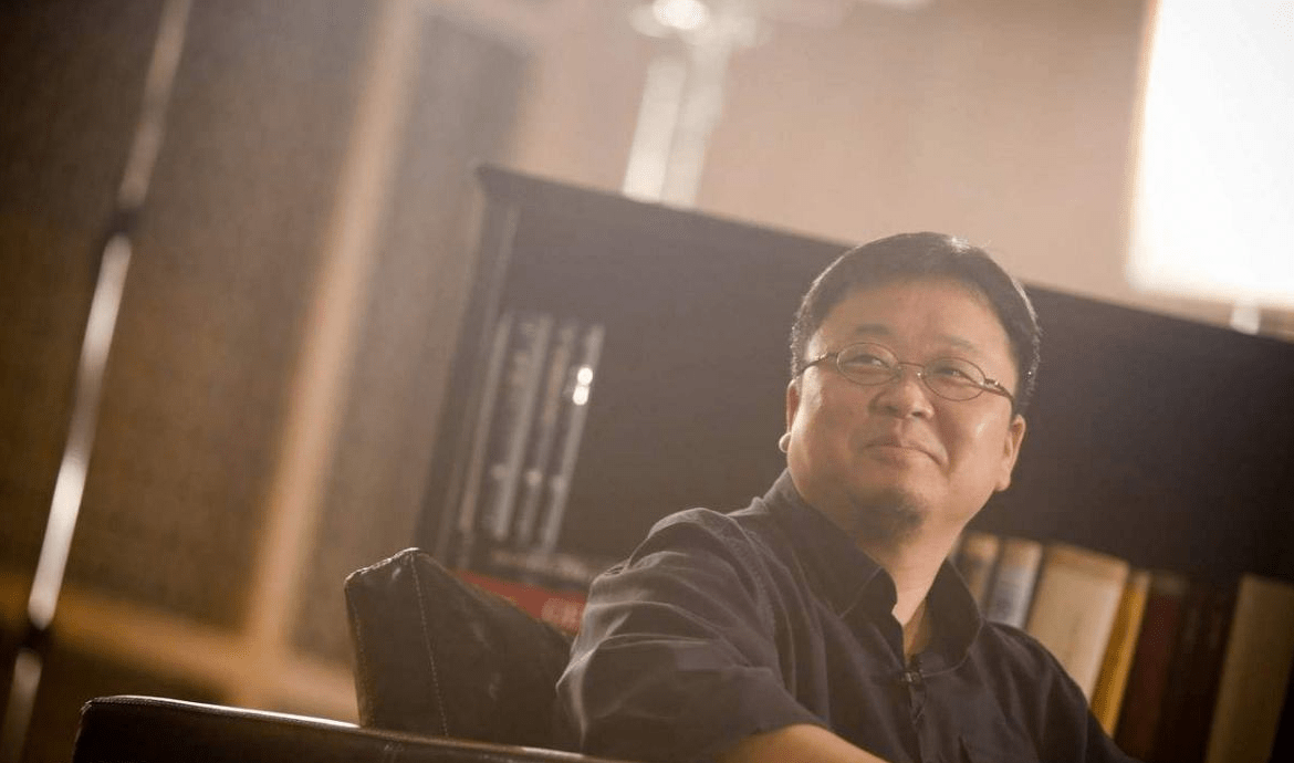 老罗再次埋头创业，到他这个年纪依旧敢想敢干，不愧是“罗永浩”