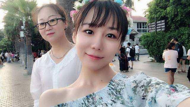 退役二次发育,却因身材矮小无人追,30岁依旧单身_邓琳琳_体操_邓杰