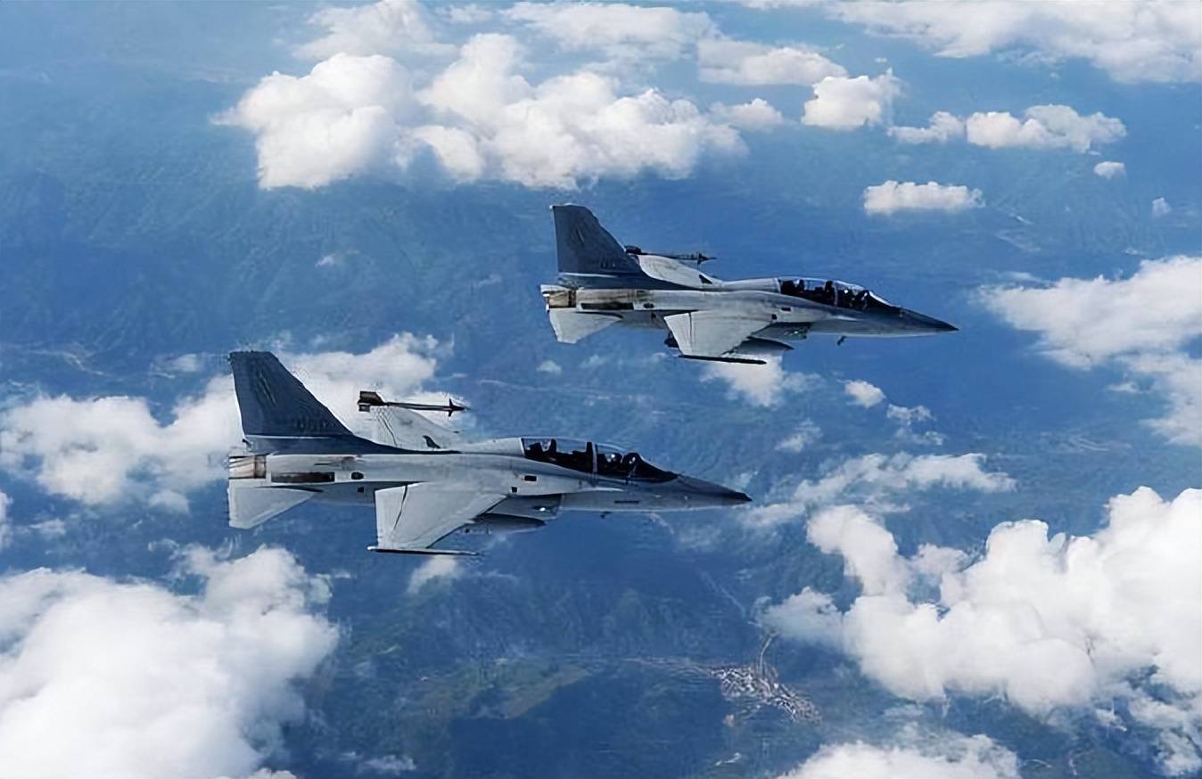韩国fa50战斗机图片