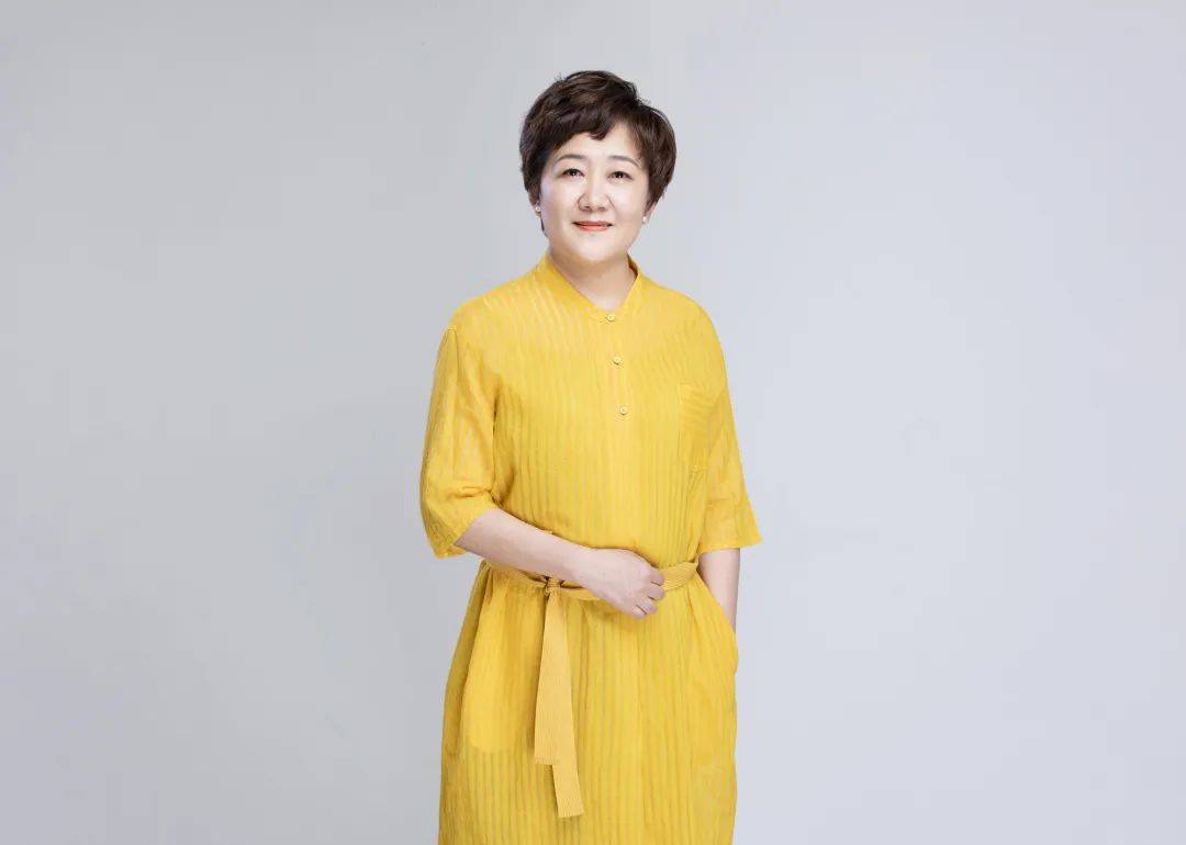 对此,我们在直播中连线了汇银林泰创始人汤莉,围绕保险中介经营展开了