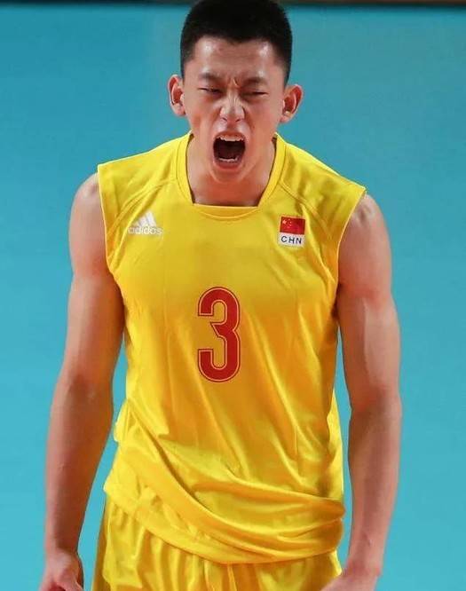 男排俞元泰才1.8米,为何蔡斌不用矮个主攻?弹跳力量差太多?