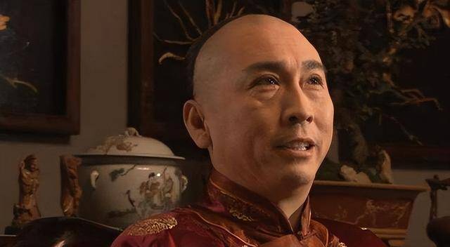 毕彦君演艺事业开始走上正轨,《大宅门》里的白颖轩一角至今仍让人赞