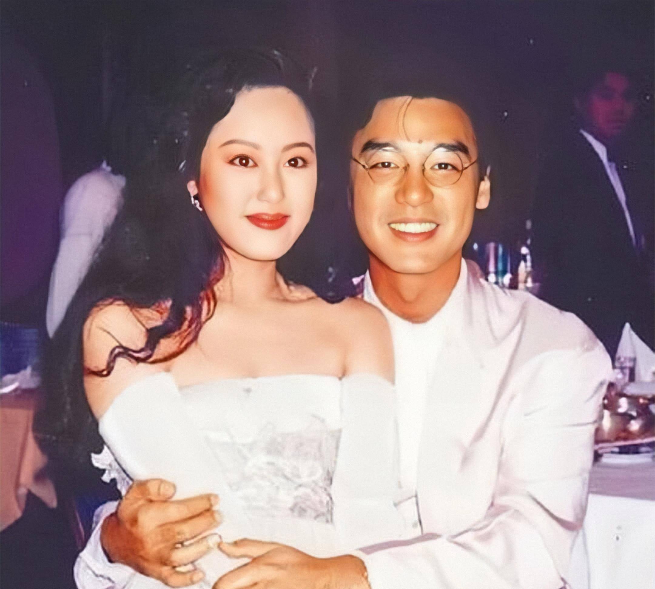从"败家名媛",到还清2亿巨债,章小蕙的故事远比你想得精彩_钟镇涛