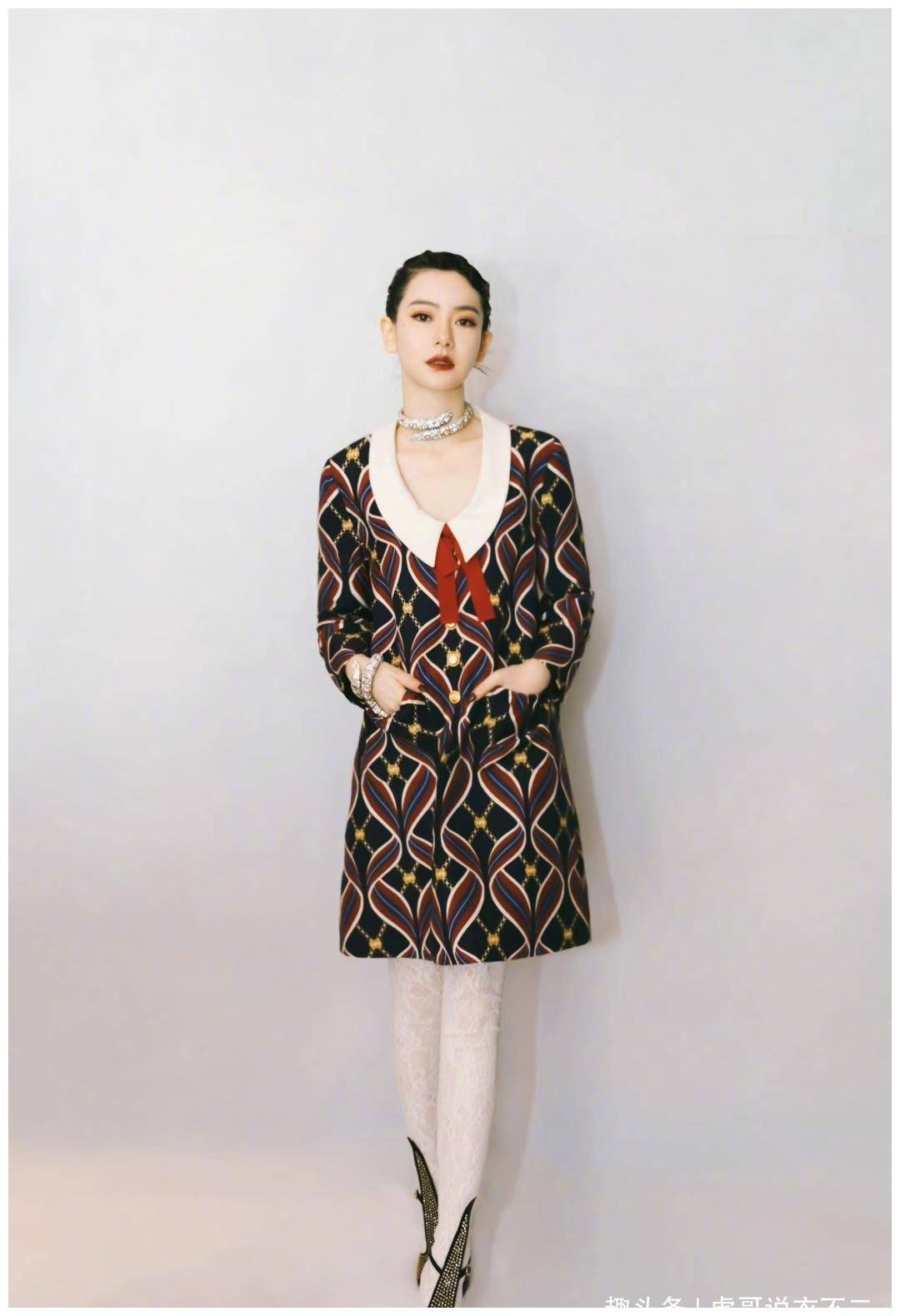 原创戚薇尝试老上海风情造型同框老公甜味爆棚举报戚哥又撒狗粮