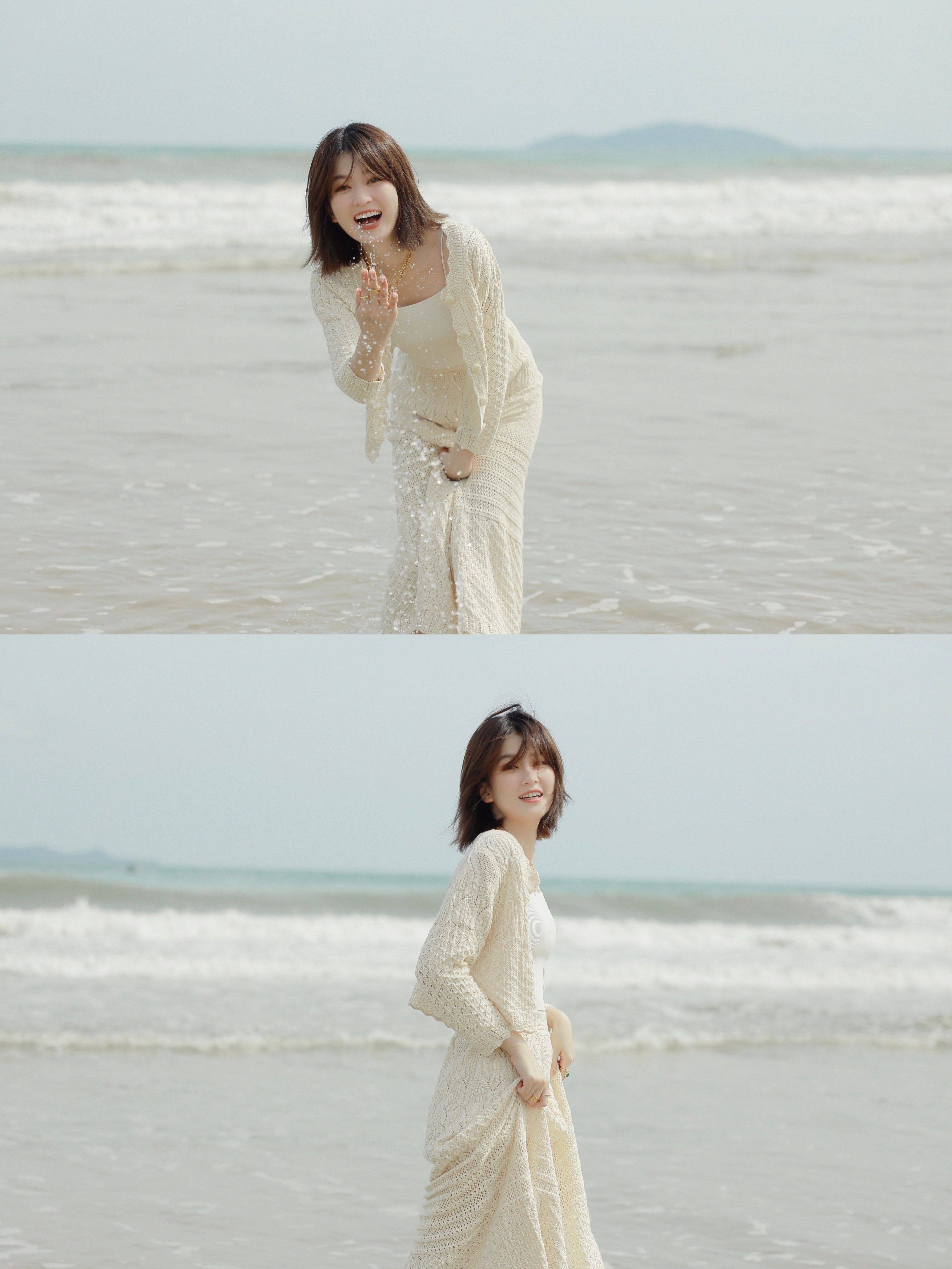 乔欣白色毛衣套装海边优雅写真