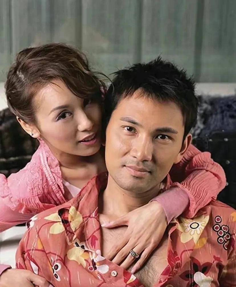 原创郭可盈屡遭背叛却不离婚劈腿李克勤勾引张智霖网友怎么评论的