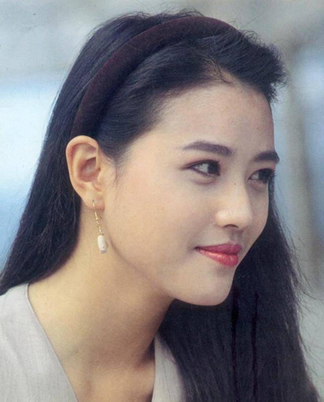 原创周海媚年轻时到底有多美被称最美版周芷若