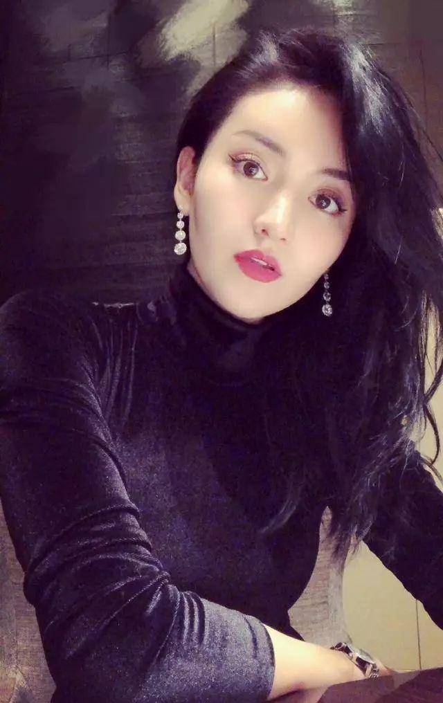 感情一直保持低调单身状态,看来年近5旬的杨坤依然忘不掉初恋女友啊