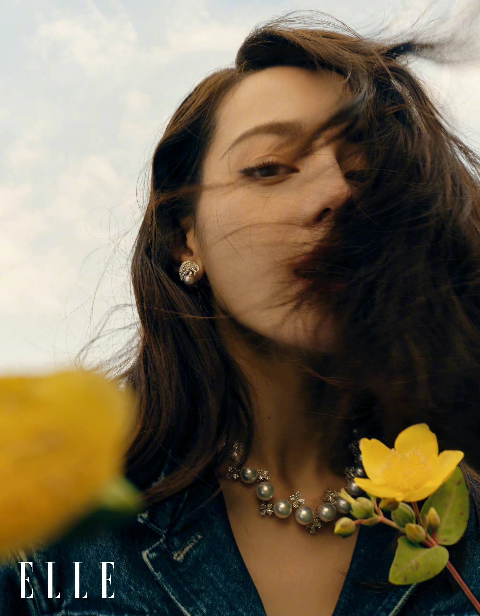 elle7月刊, 无论在片场或面对媒体,出席活动,迪丽热巴 始终真诚,大方