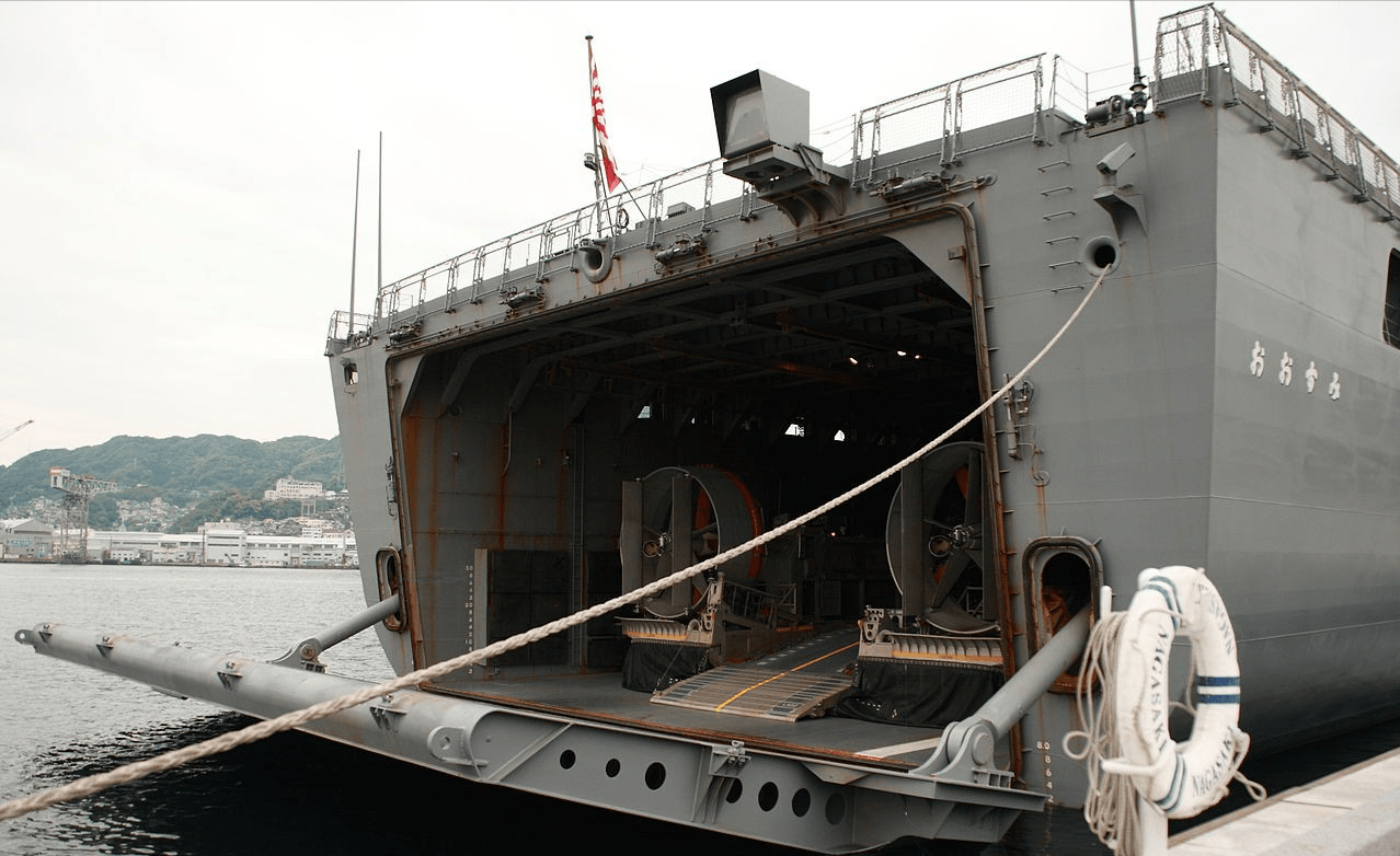 二战日本登陆舰图片