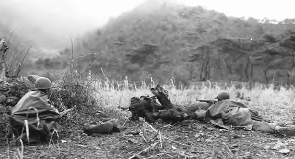 美军第24团在种子山与志愿军262团交战的实景照片但是,这个时候美军战