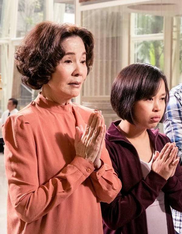 原创75岁归亚蕾琼瑶女郎23岁嫁初恋与老公恩爱52年