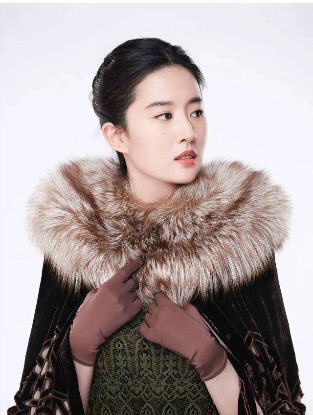 原创刘亦菲在南烟斋笔录光是剧照都令人怦然心动