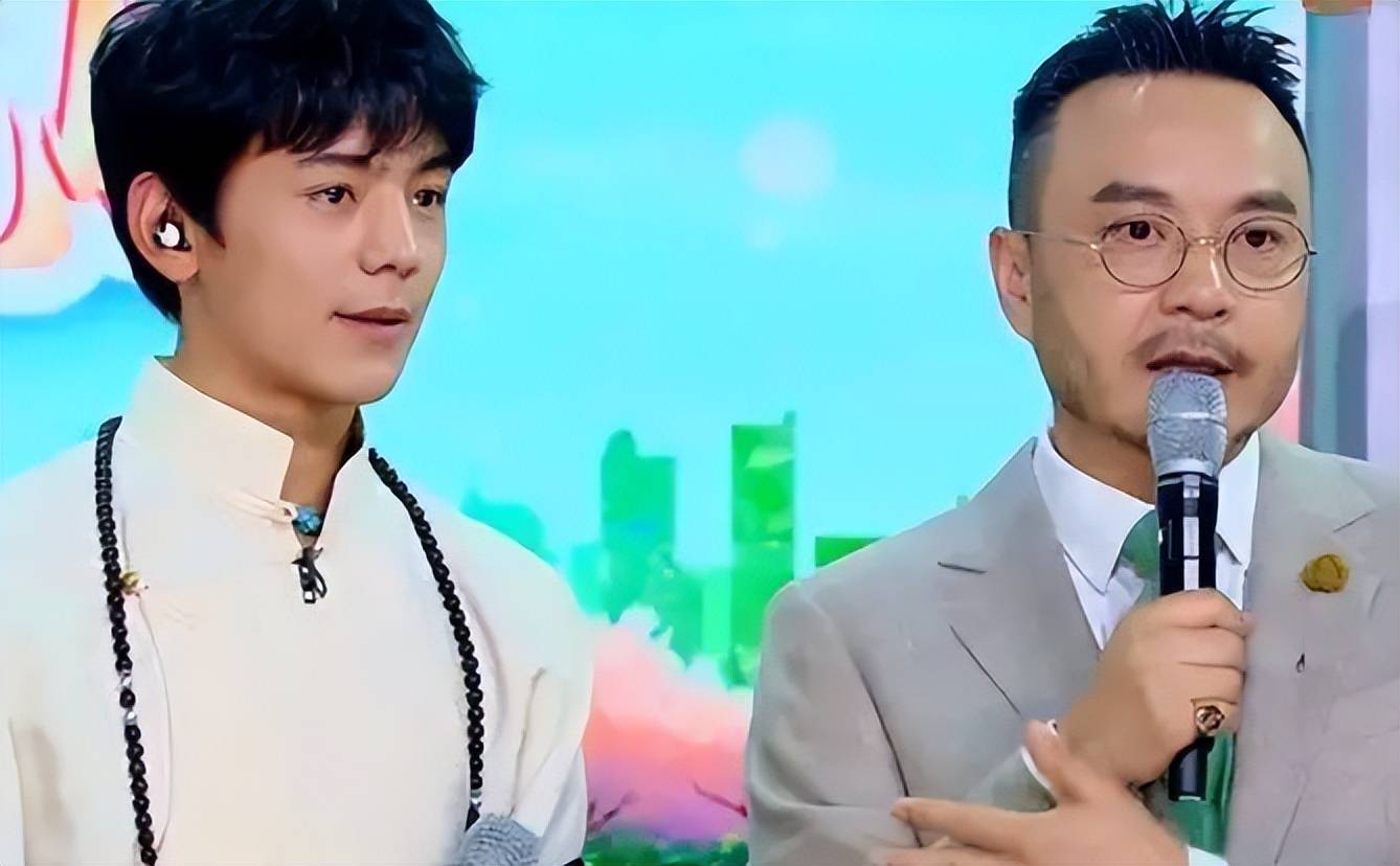 天天向上八个主持人也不热闹丁真比王一博木讷汪涵带不动