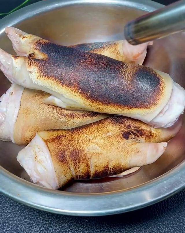 原创大厨分享酱猪蹄的家常做法猪蹄儿软烂入味一口气啃完太爽了