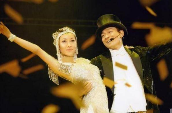 刘德华的"御用女舞伴",16岁跟随华仔,别人花再多钱也请不来_赖文慧