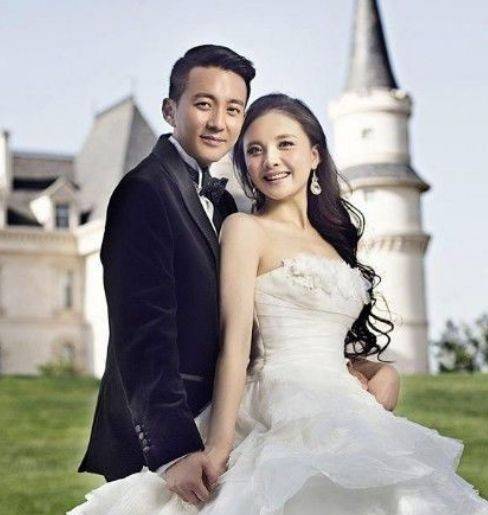 如今的孙茜也是爱情事业双丰收,非常的令人羡慕,想必做堂哥的孙红雷