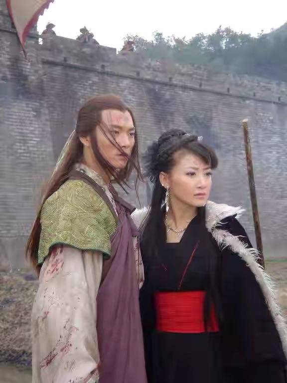 原创本可以大红大紫却因一篇文章星途被毁从娱乐圈消失的赵鸿飞