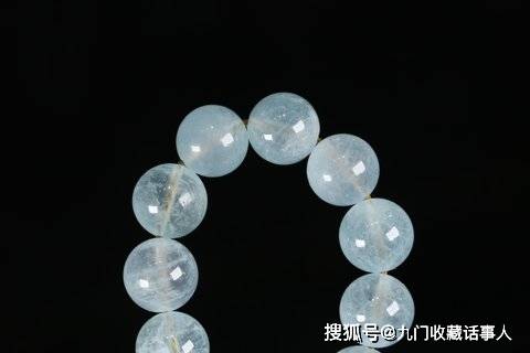 老藏家旧藏清代海蓝宝朝珠