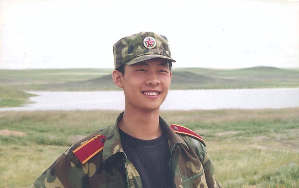 低调的实力派演员,娶大6岁女主持人,13年恩爱如初_电影_演技_士兵突击