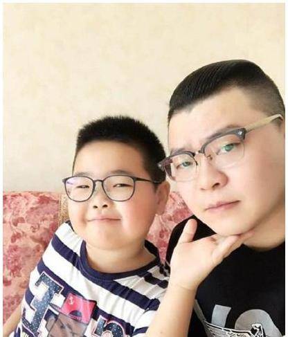 谢腾飞近况曝光,亲爸竟是《乡村爱情》的马忠,豪宅曝光令人艳羡_永强