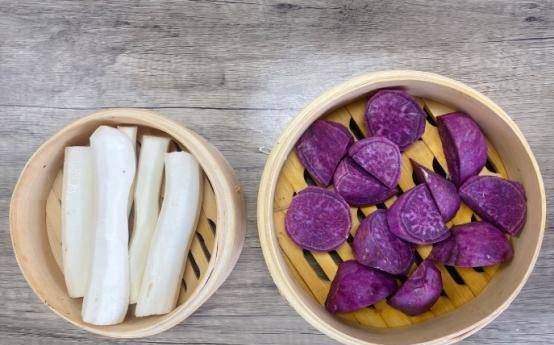 山药紫薯营养价值高孩子不爱吃怎么办教你做桂花山药紫薯泥