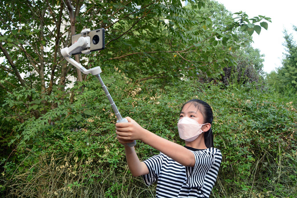 短视频UP主的创作利器，智云SMOOTH-Q4 COMBO套装体验