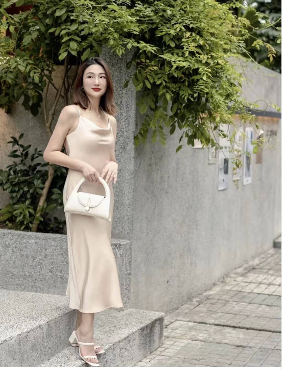 四十岁的微胖女人穿什么衣服好看_look_西装_白色