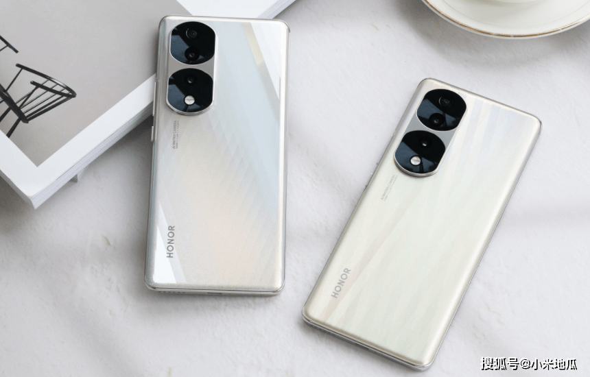 原创荣耀note20pro冲击高端一体全面屏天玑900016gb内存是亮点