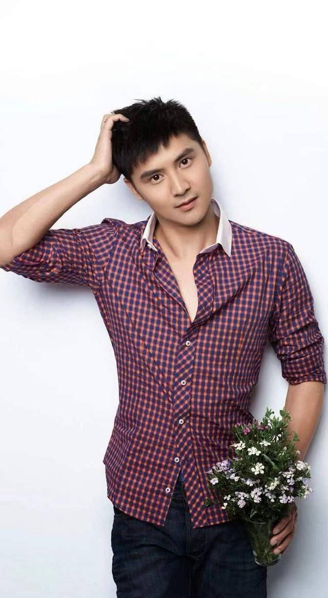 原创41岁田亮仍当领队曾曝出与妻子不和如今一条微博打破谣言