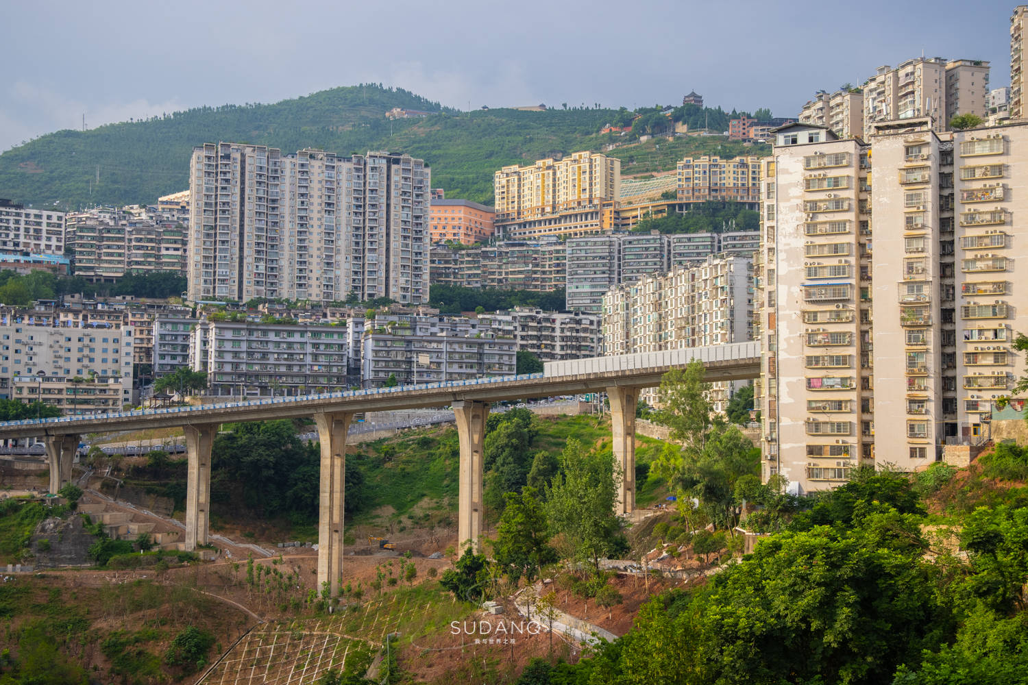 山城中的山城！奉节海拔高度是重庆主城的两倍，堪称“立体魔幻”