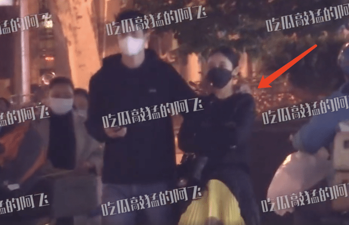 王子文携男友再录节目,在农场给吴永恩拍照变迷妹