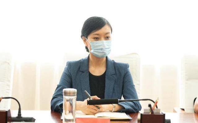 原创河北34岁超美女县长本硕博毕业于清华大学颜值与才华齐飞