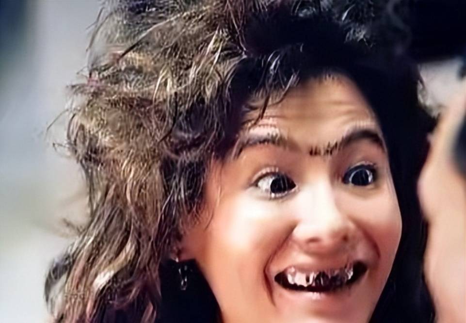 上乘的颅顶可以控制脸部和头皮的发型,精致的箱型鼻子,高高的鼻梁,三