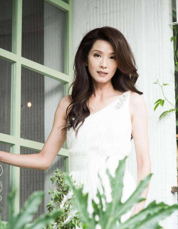 叶全真:"乌龙院女神",曾和林青霞媲美,51岁仍单身一人_电影_恋情_关系