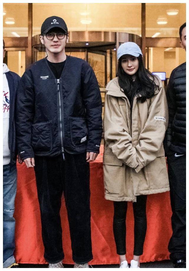 杨幂的腿要成精吧？跟新剧男主角站一起，腿是他手臂的一半