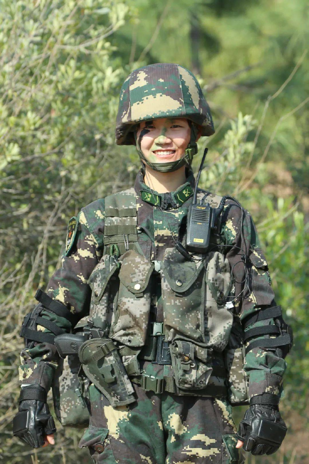 特种女兵写真图片