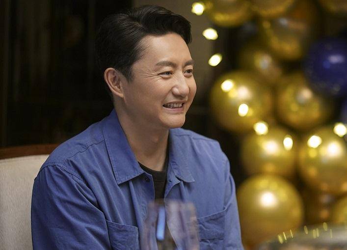 原创同是45岁男演员涂松岩演李尖尖爸爸钟汉良却跟谭松韵演情侣